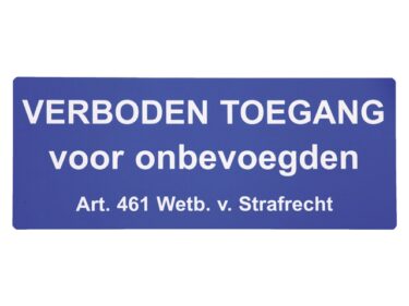 Ei pääsyä rikoslakiin, tarra