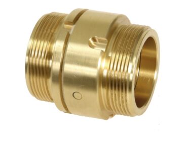 Boquilla giratoria para manguera de combustible